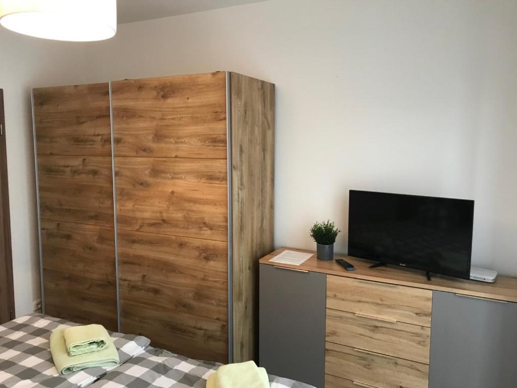 Appartements Am Hafen Цвенкау Екстер'єр фото