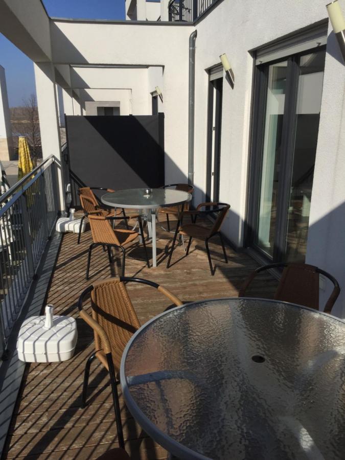 Appartements Am Hafen Цвенкау Екстер'єр фото
