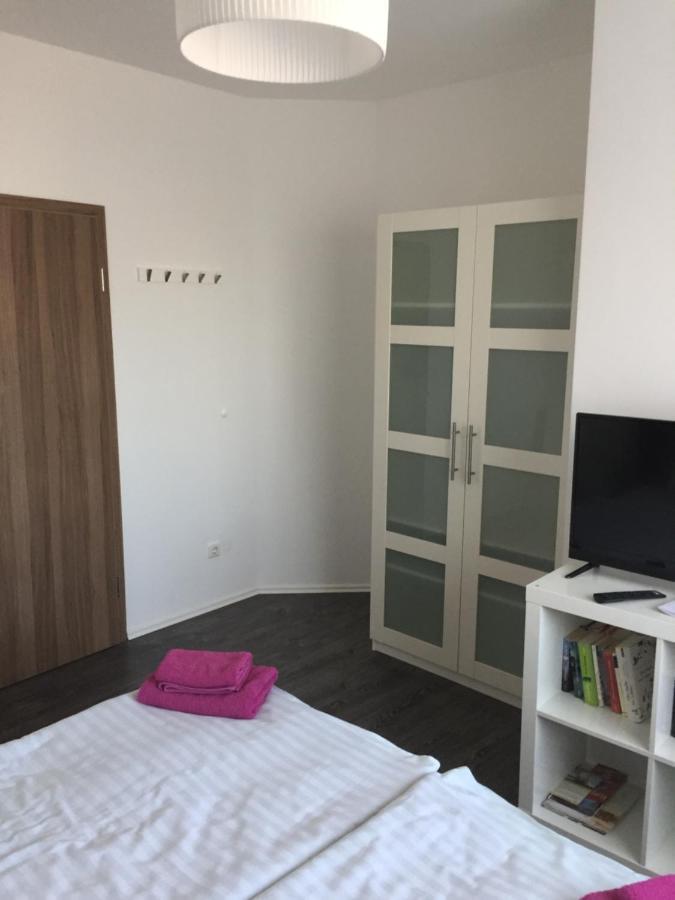 Appartements Am Hafen Цвенкау Екстер'єр фото