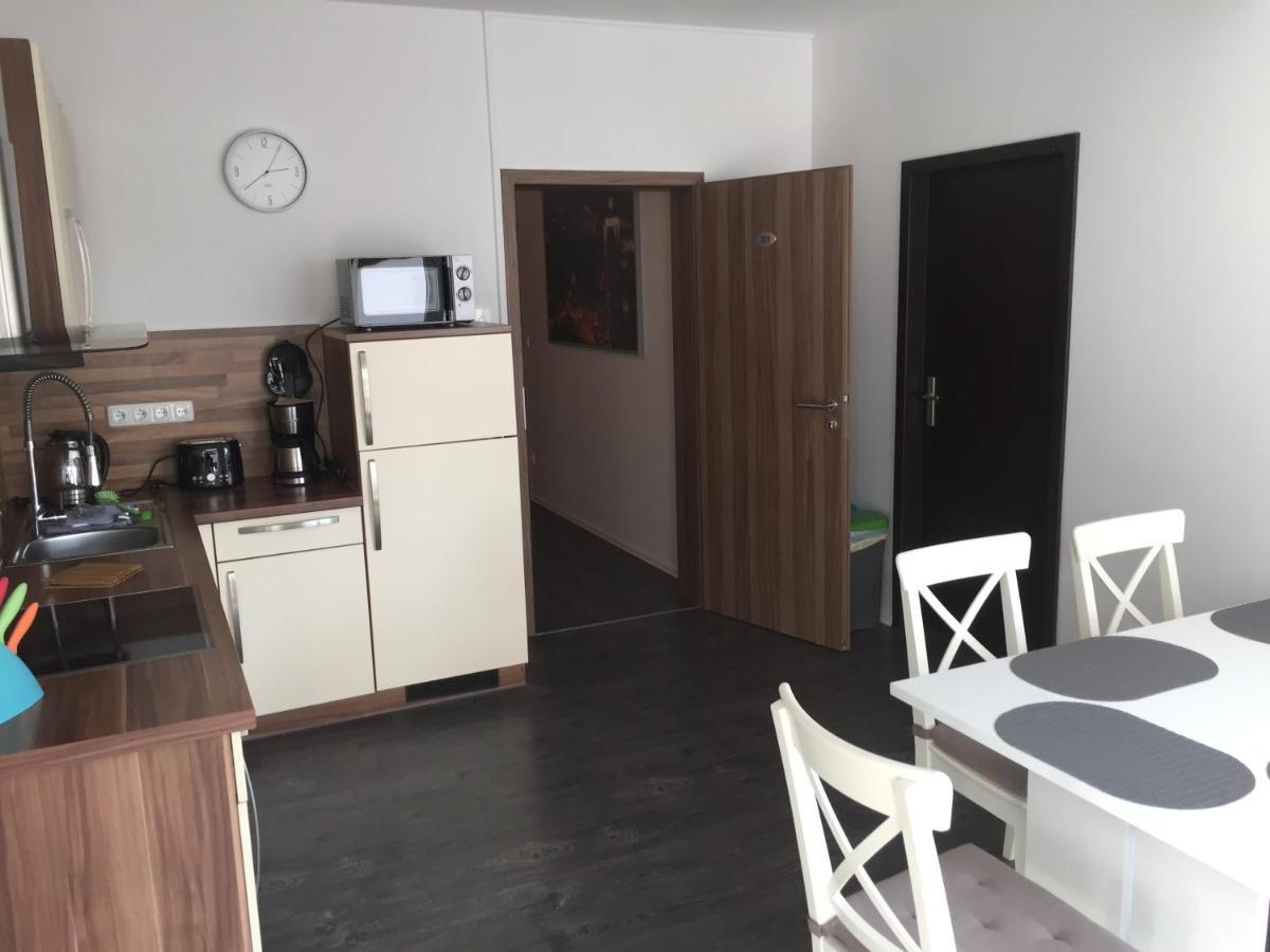Appartements Am Hafen Цвенкау Екстер'єр фото