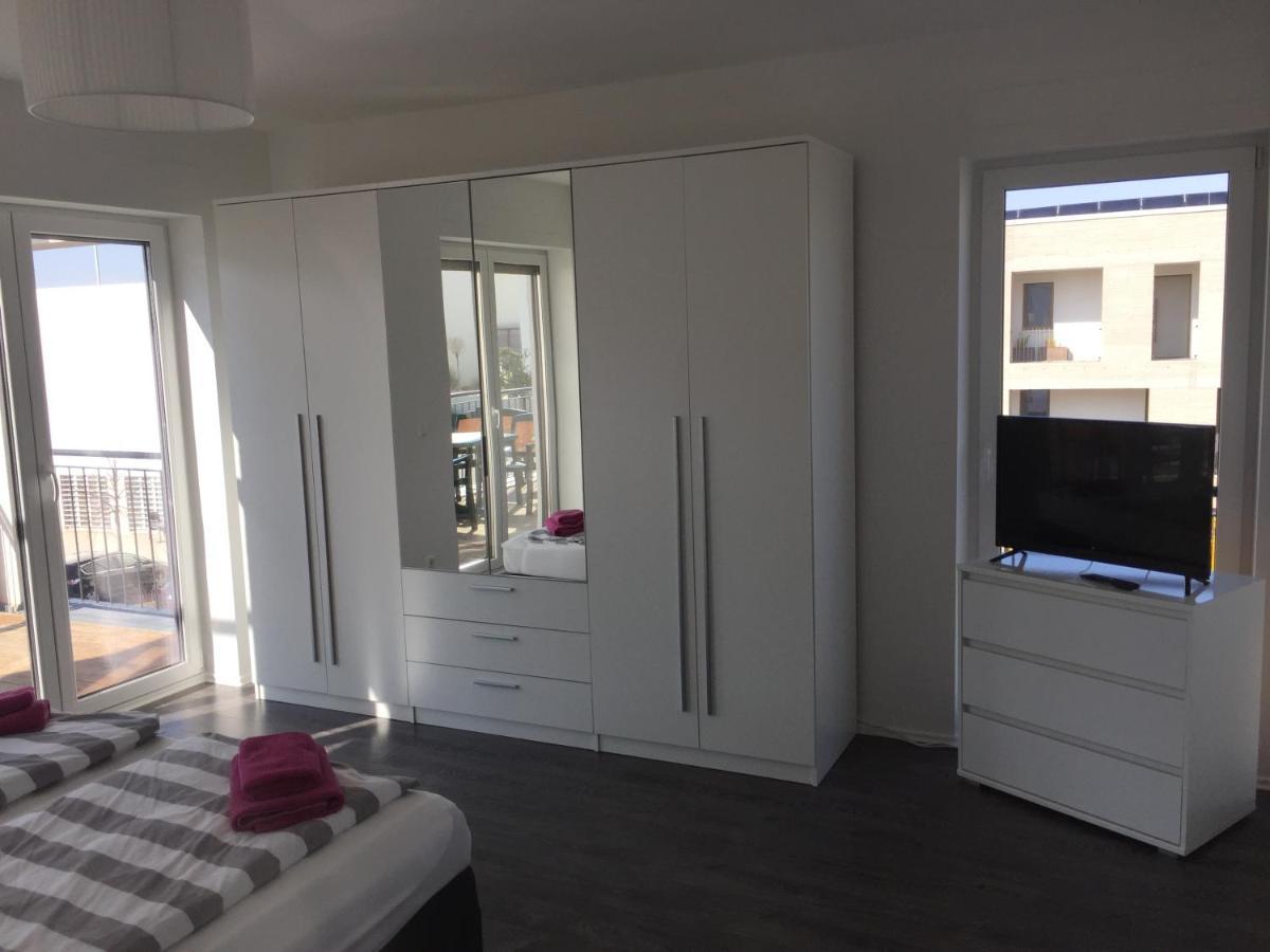 Appartements Am Hafen Цвенкау Екстер'єр фото