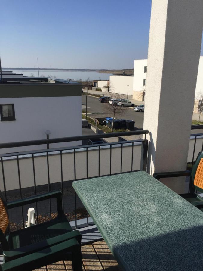 Appartements Am Hafen Цвенкау Екстер'єр фото