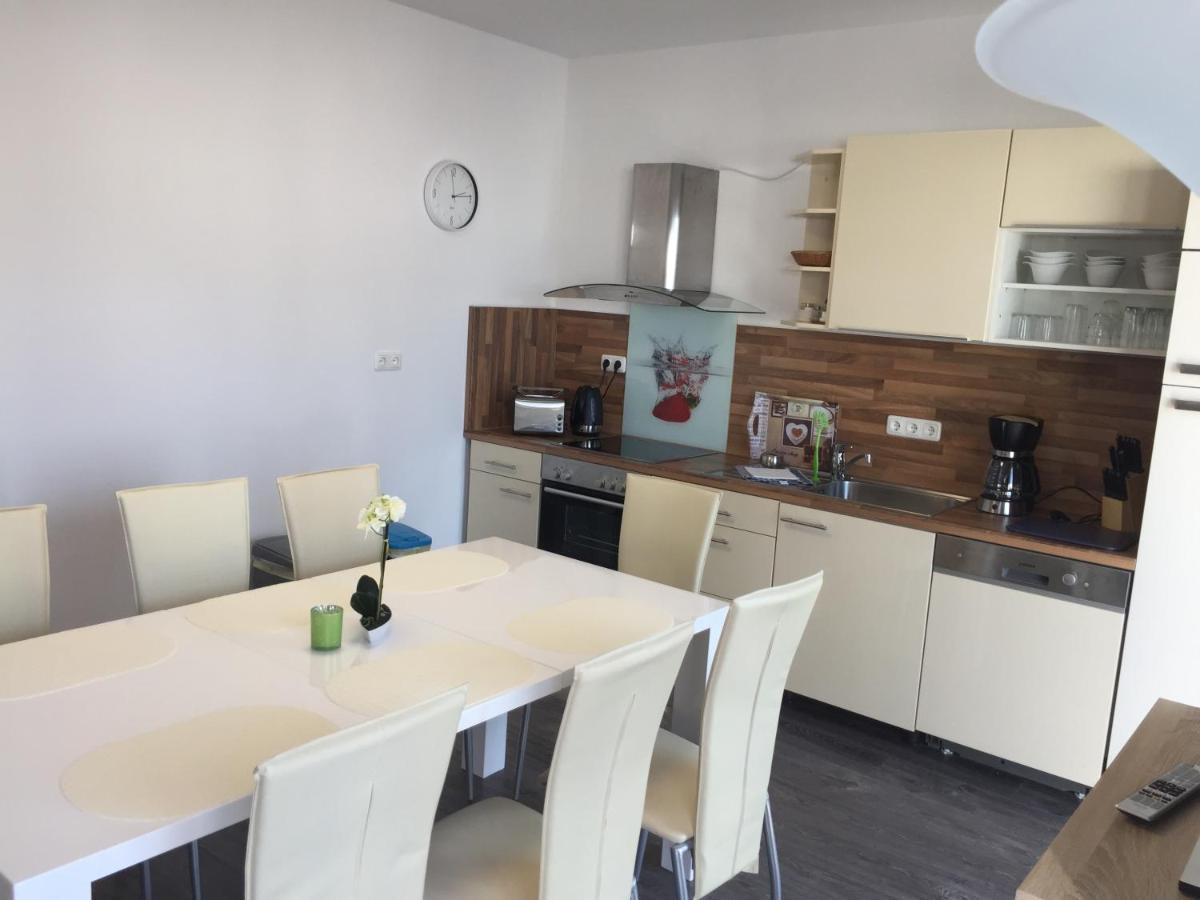 Appartements Am Hafen Цвенкау Екстер'єр фото