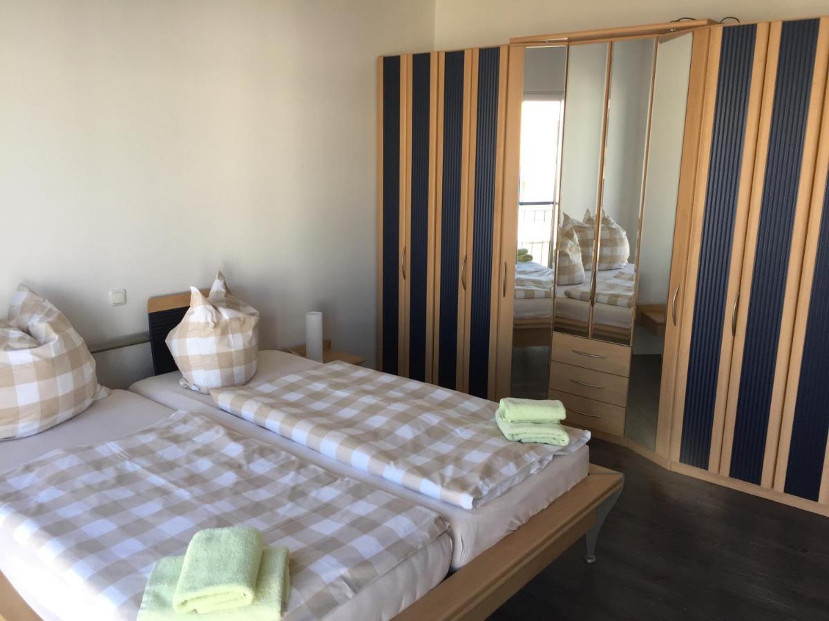 Appartements Am Hafen Цвенкау Екстер'єр фото