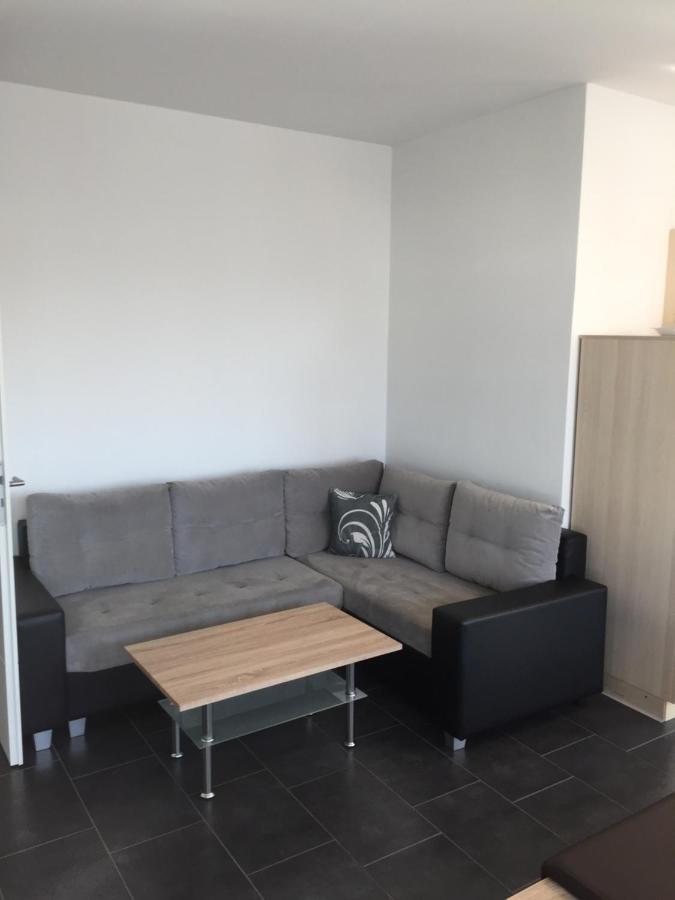Appartements Am Hafen Цвенкау Екстер'єр фото