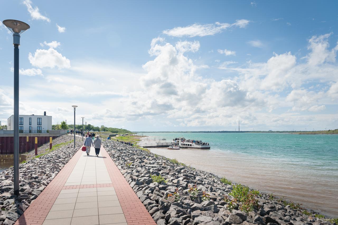 Appartements Am Hafen Цвенкау Екстер'єр фото